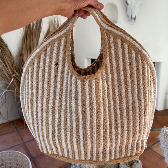 Antik Kraft Handbags - Antik Craft Round Straw Tote